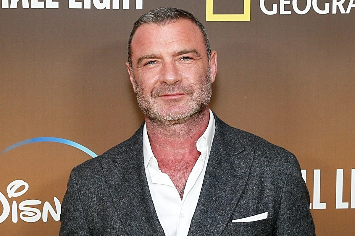 Liev Schreiber sul set cinematografico