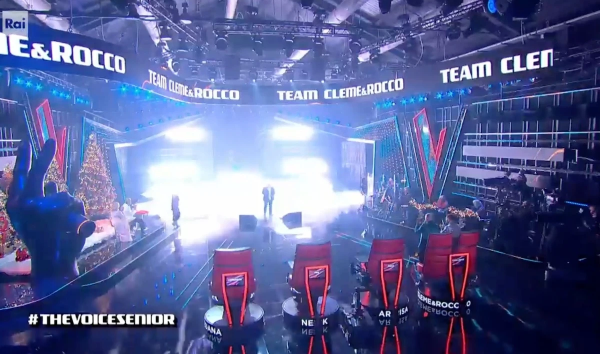 Antonella Clerici conduce The Voice Senior