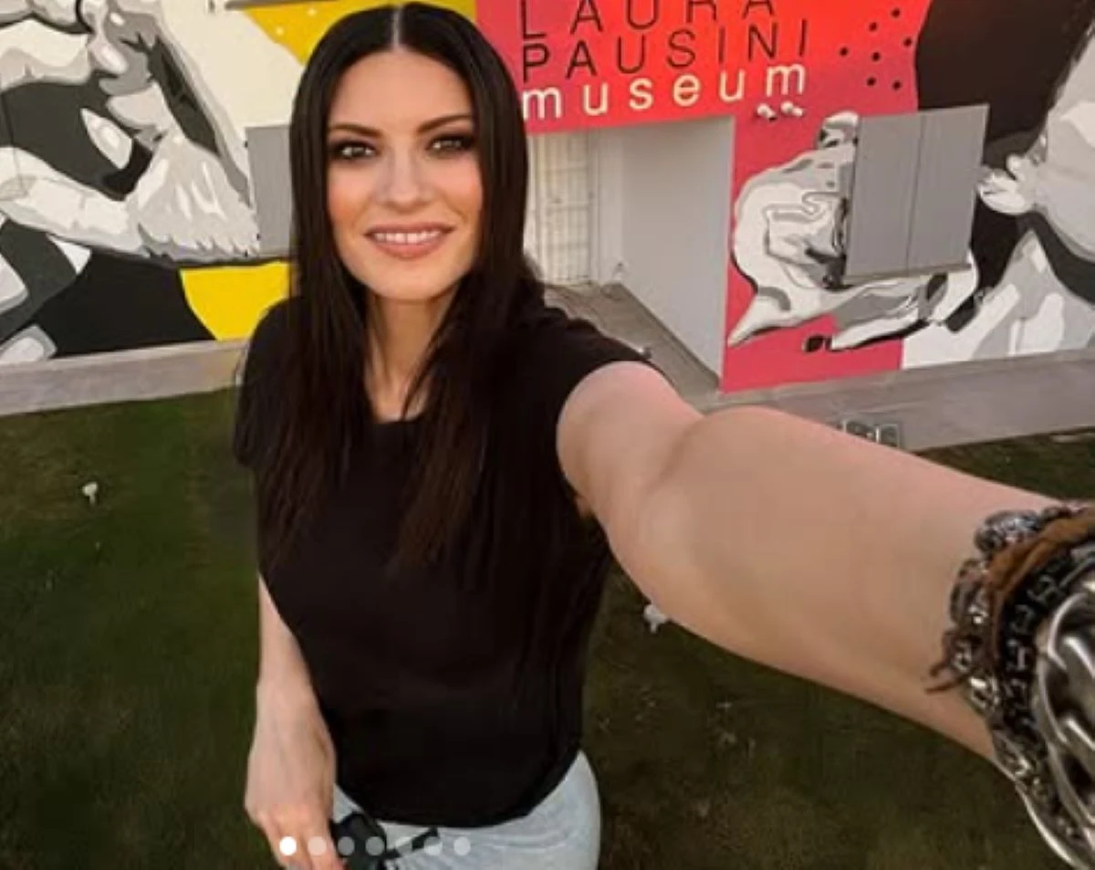 Laura Pausini in una recente esibizione