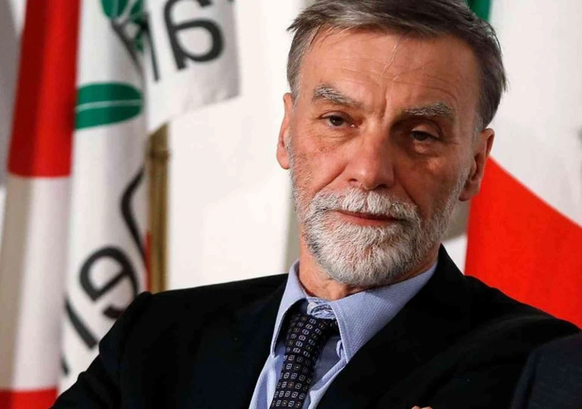 Graziano Delrio in primo piano