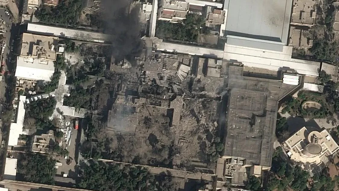 Bunker di Khamenei distrutto