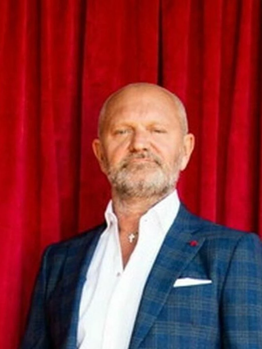 Andrea Pucci ritratto durante un evento