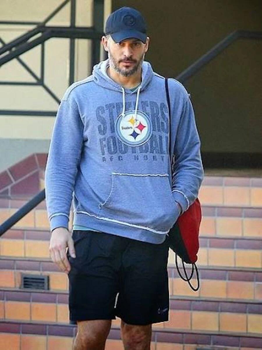 Joe Manganiello in posa fotografica